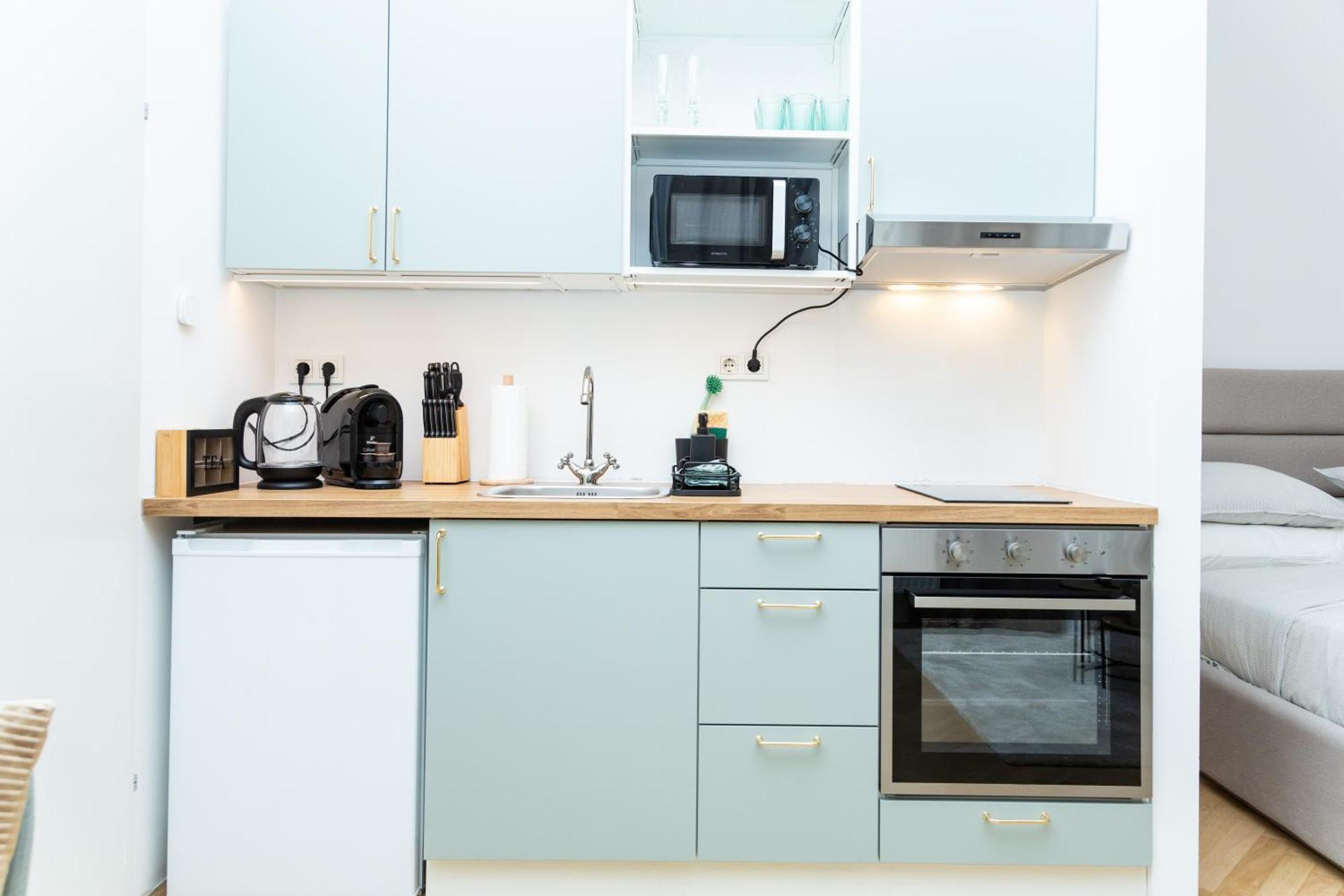 Charming Retreat Walking Distance From Town Centre Apartment เวียนนา ภายนอก รูปภาพ